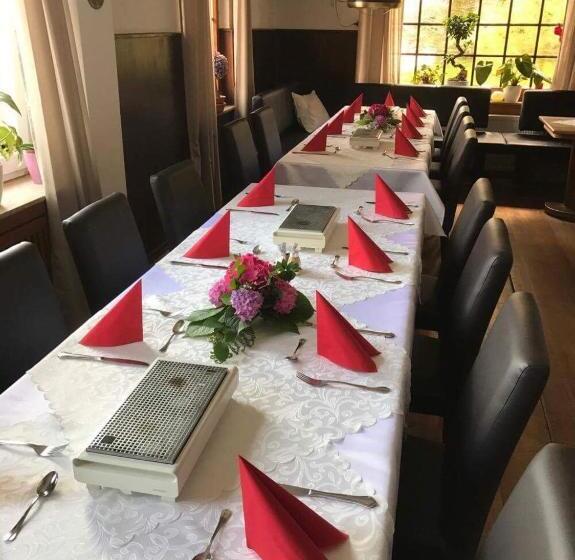 בית מלון כפרי Zum Grünen Jäger