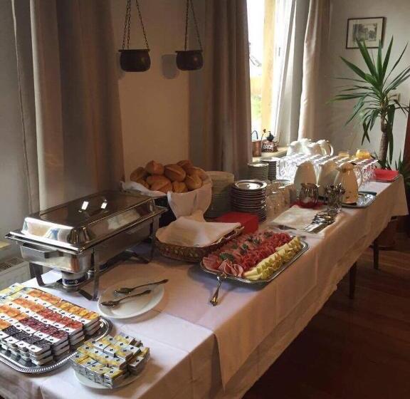 בית מלון כפרי Zum Grünen Jäger