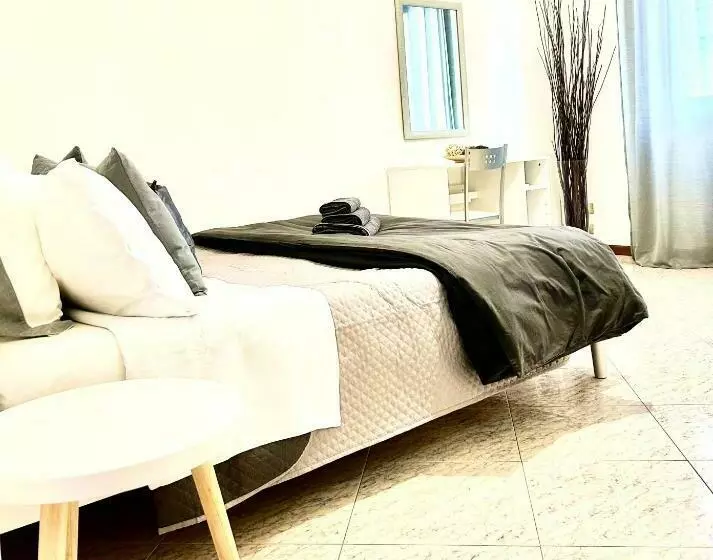 تختخواب و صبحانه Sm Hospitality Laghi