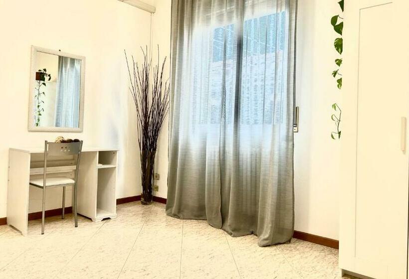 تختخواب و صبحانه Sm Hospitality Laghi