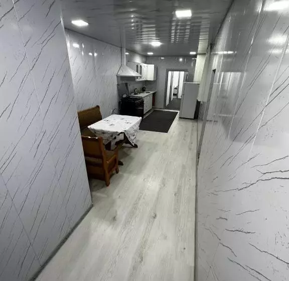 ペンション Zara Guest House