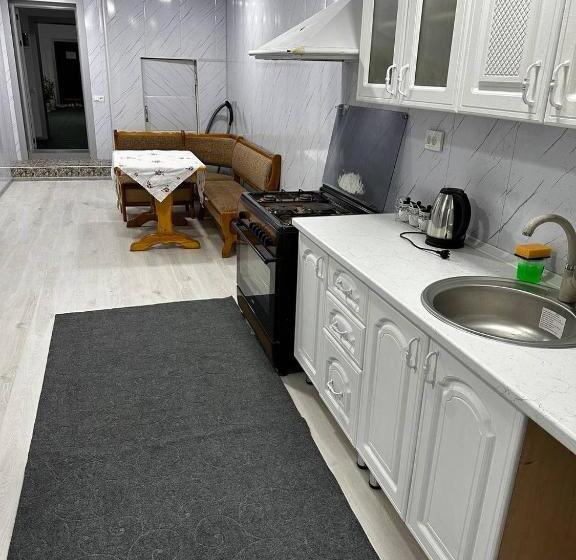 Pension (Hôtel basse catégorie) Zara Guest House