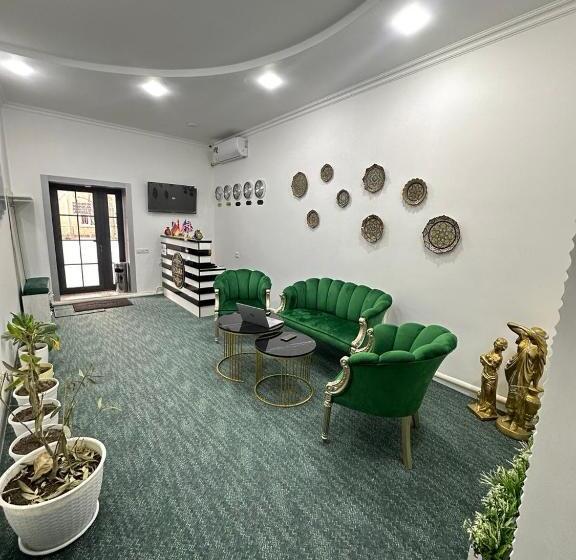 Pension (Hôtel basse catégorie) Zara Guest House