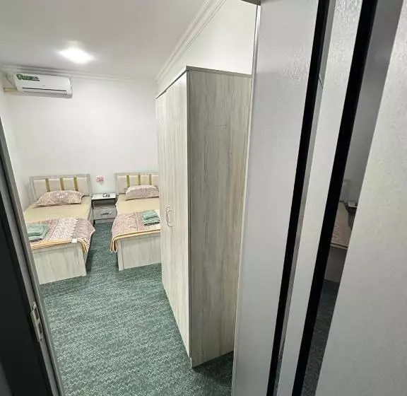 ペンション Zara Guest House