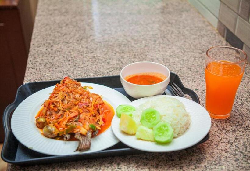 민박 Ellyn Executive Lodge