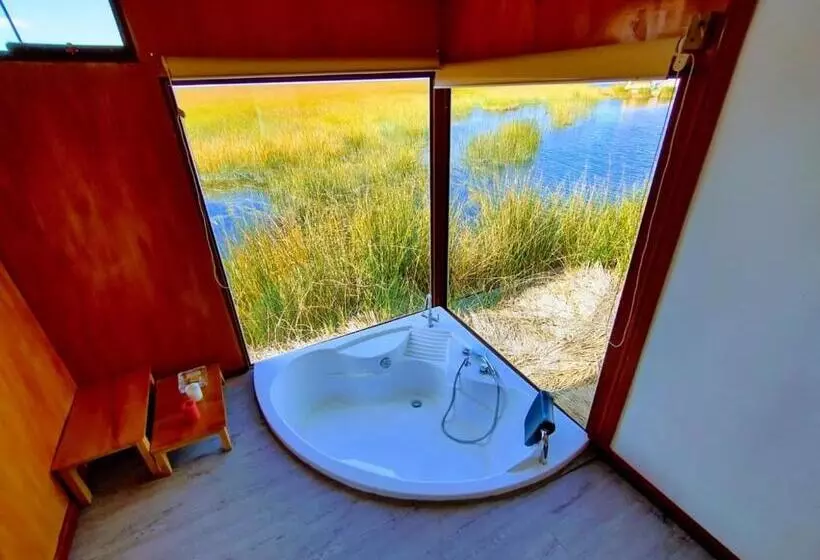 تختخواب و صبحانه Uros Samay Qilla Lodge