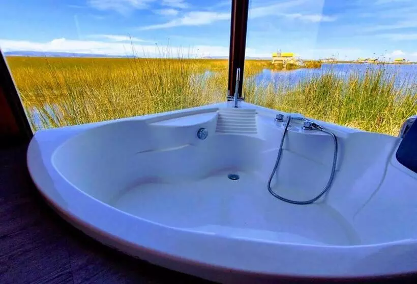 تختخواب و صبحانه Uros Samay Qilla Lodge