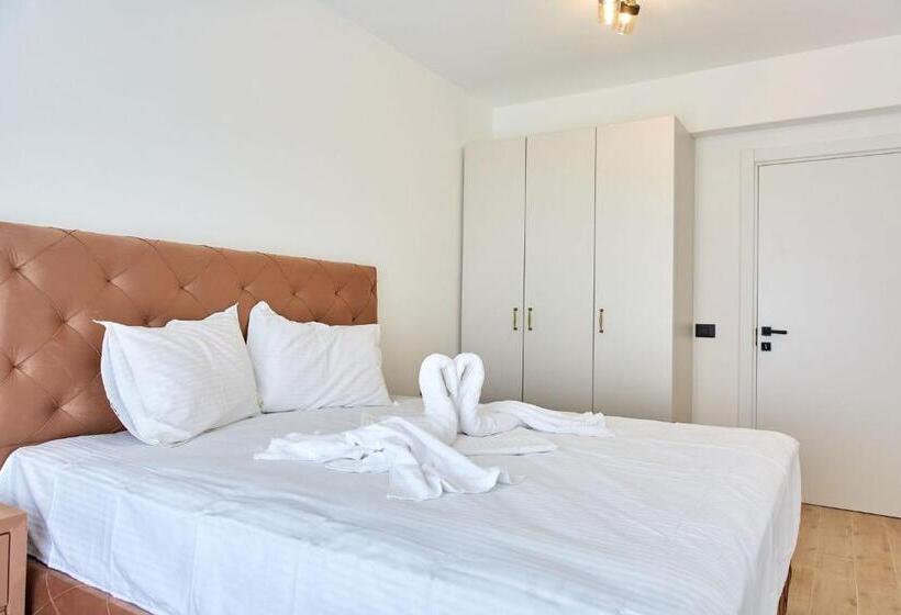 هتل Apartamente By Alz Infinity