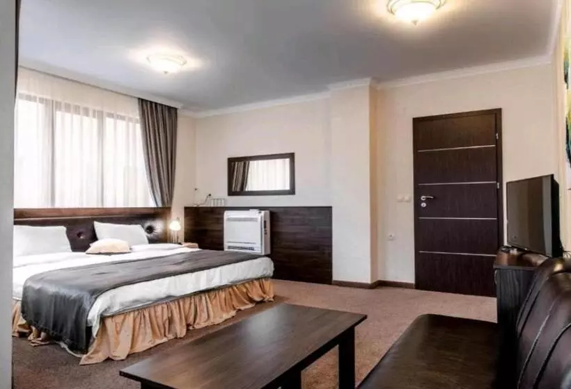 ホテル Astrea Deluxe