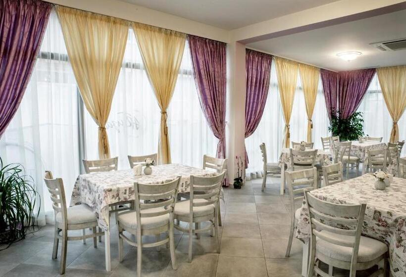 בית מלון כפרי Astrea Deluxe