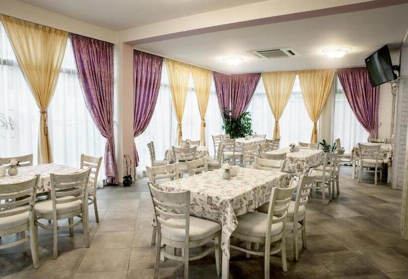 בית מלון כפרי Astrea Deluxe