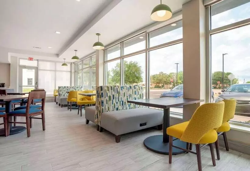 Hotelli Comfort Inn & Suites Destin Near Henderson Beach
