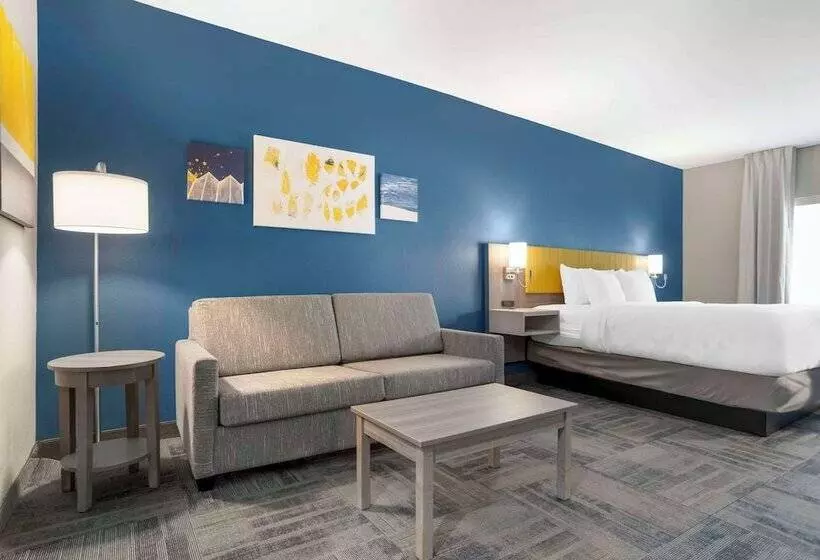 Hotelli Comfort Inn & Suites Destin Near Henderson Beach