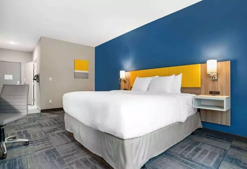 Hotelli Comfort Inn & Suites Destin Near Henderson Beach