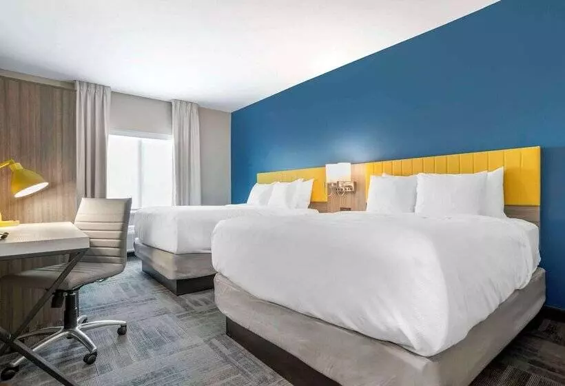 Hotelli Comfort Inn & Suites Destin Near Henderson Beach