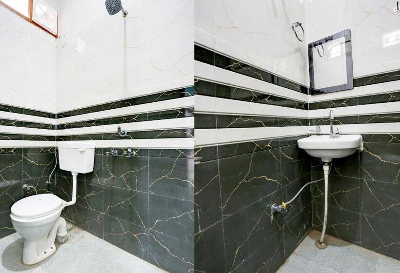 호텔 Oyo 81234 Rock Star