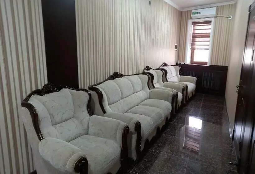 Khamza Hostel