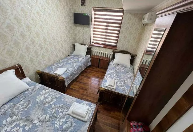 Khamza Hostel