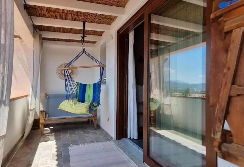Majatalo Lu Canaleddu Room