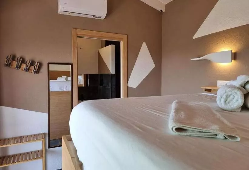 Majatalo Lu Canaleddu Room