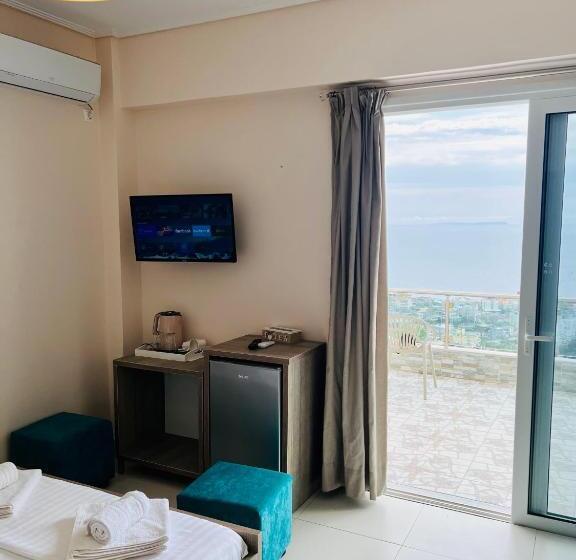 هاستل Mistral Inn