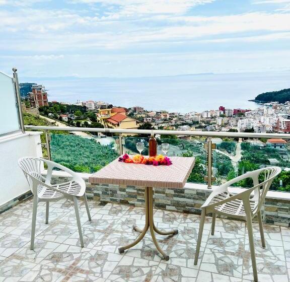 هاستل Mistral Inn