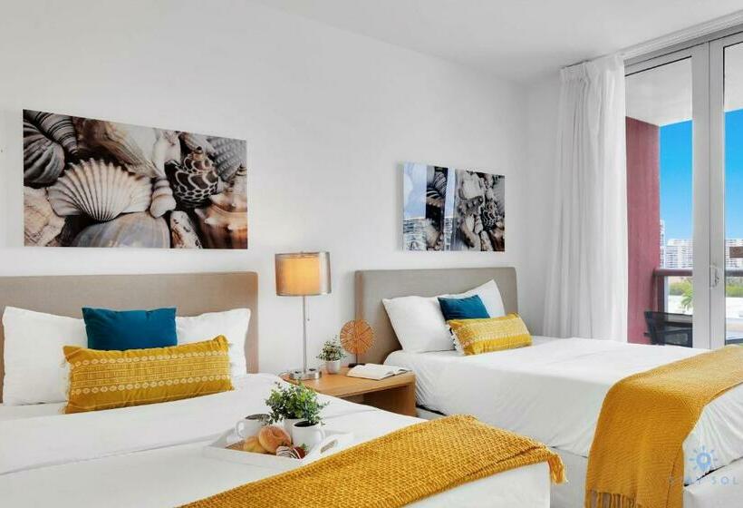 호스텔 Modern Apartment   Amazing Pool   Near Beach