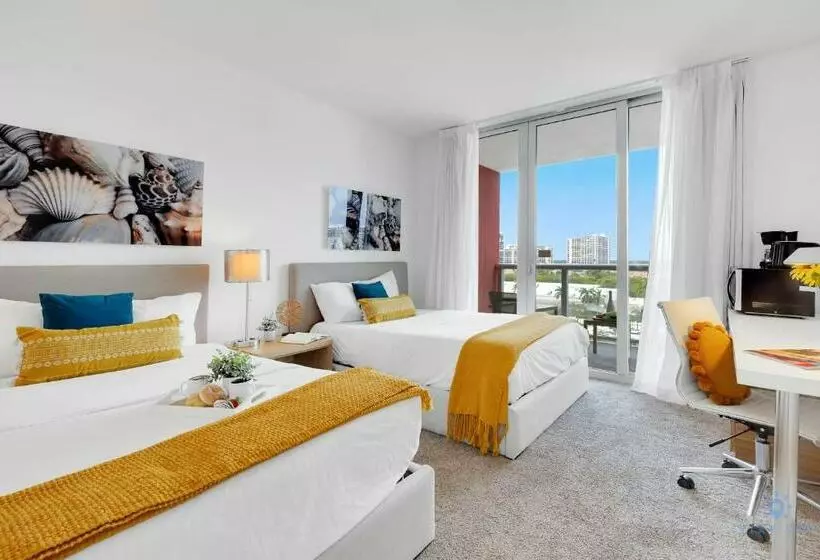 ユースホステル Modern Apartment   Amazing Pool   Near Beach