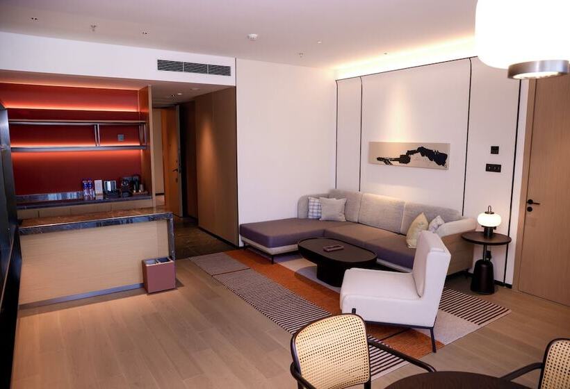 Отель Artyzen Habitat Suzhou