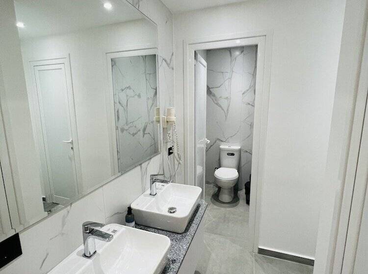 Central Boutique Hostel