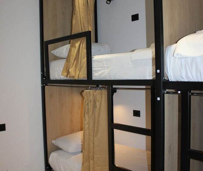 Central Boutique Hostel