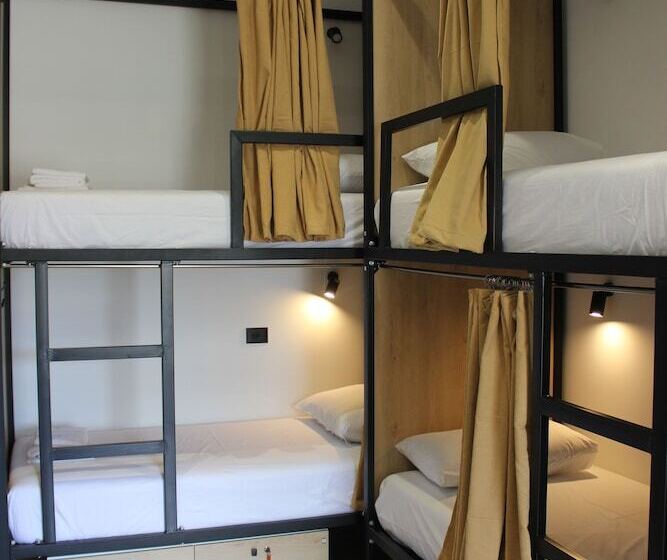 Central Boutique Hostel