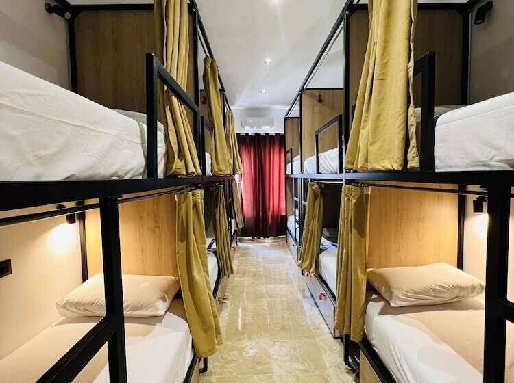 Central Boutique Hostel