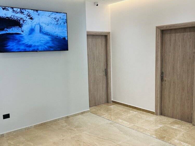 Central Boutique Hostel