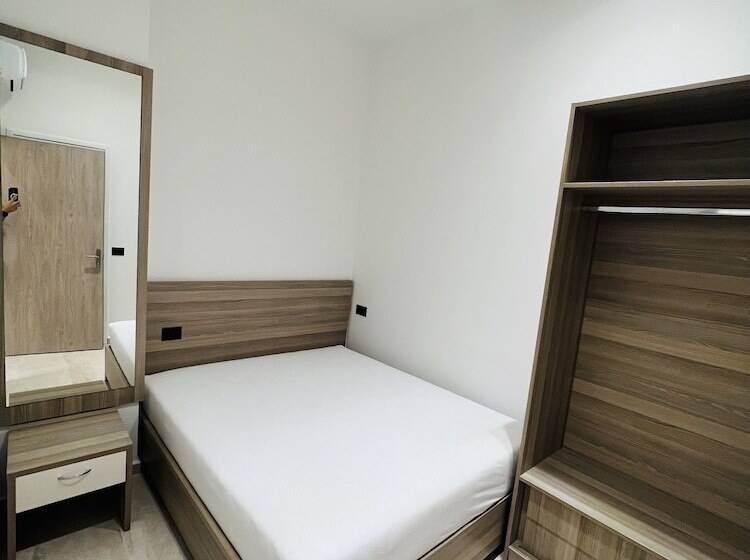 Central Boutique Hostel