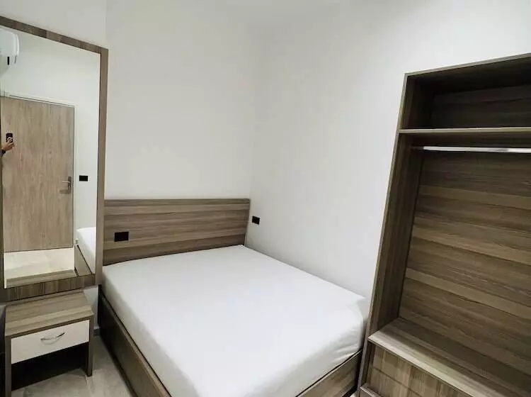 Central Boutique Hostel