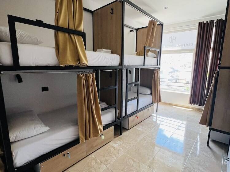 Central Boutique Hostel