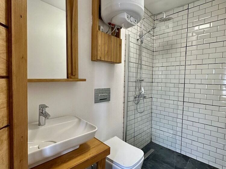 هتل Bodrum Konağı