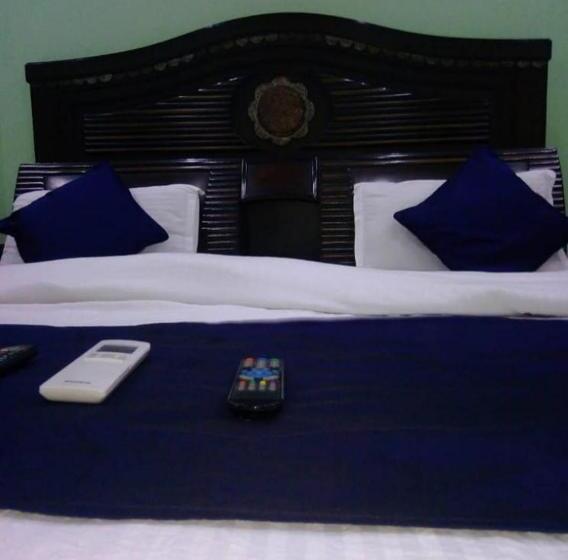 Отель Intercity Inn