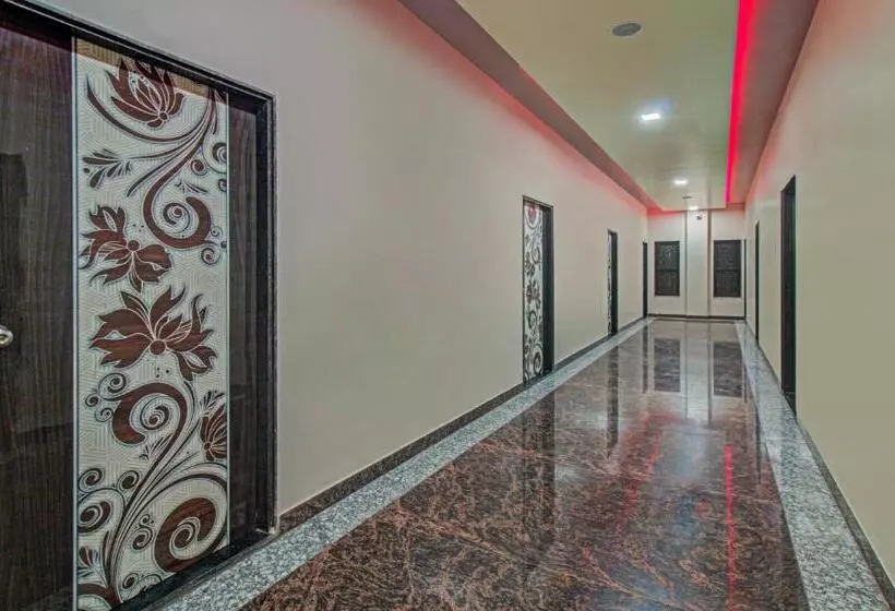 Hotelli Treebo Royal, Chandrapur