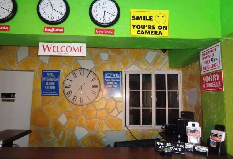 هتل Tropical Manor Inn