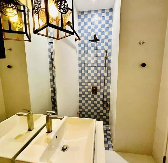 تختخواب و صبحانه Mlem Mlem Homestay