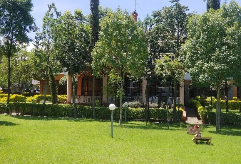 هتل Mataman Gardens