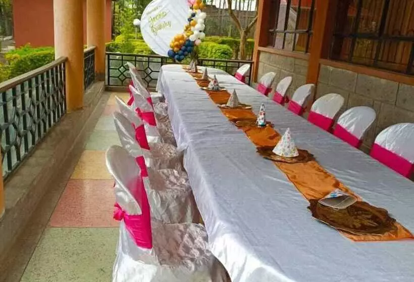 هتل Mataman Gardens