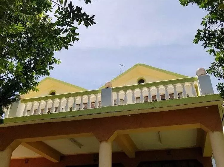 هتل Mataman Gardens