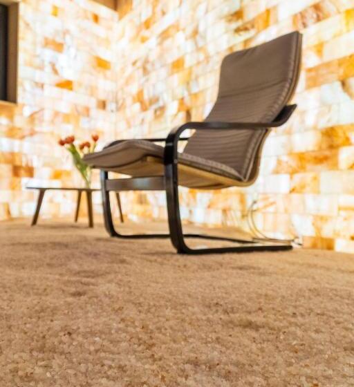 هتل Transylvania House