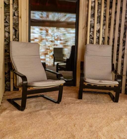 هتل Transylvania House