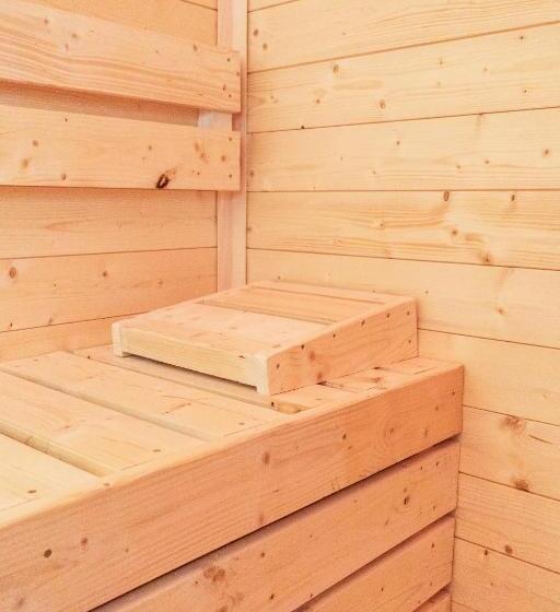 هتل Transylvania House