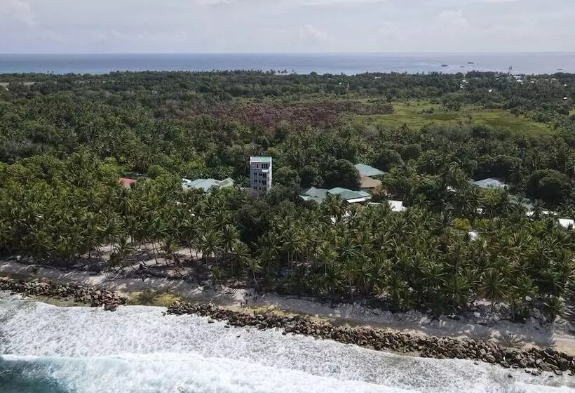 پانسیون Equator Retreat