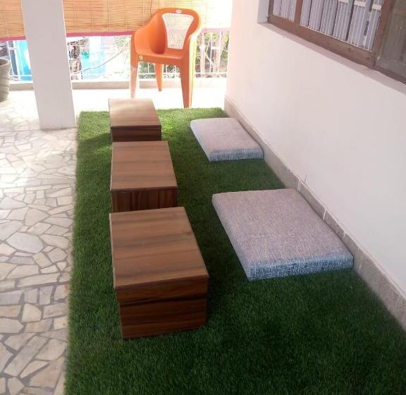 Travel Hostel In Heart Of Kanpur